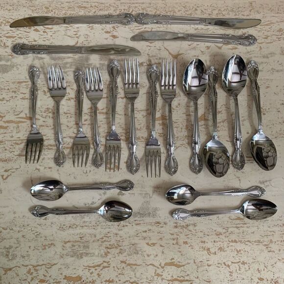 The Cellar Japan 20 piece stainless flat ware set - Picture 1 of 16
